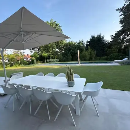 Moderne 5 Ch, Bureau, Piscine, Parking Villa Waterloo